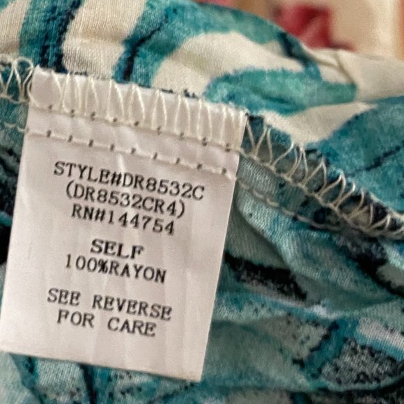 5/$25*🔥 Davi & Dani Cap Sleeve Short Jumpsuit with Overlaying Attached Skirt - Picture 9 of 10